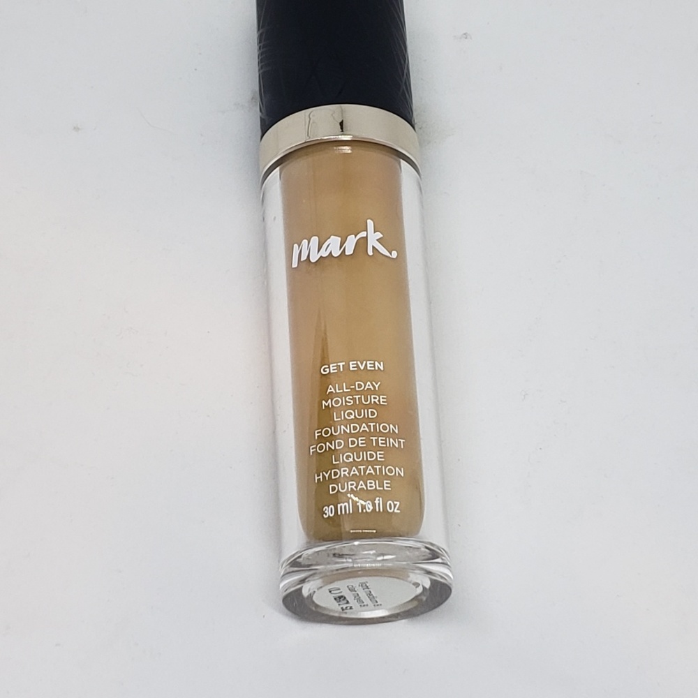 Avon mark all day moisture foundation